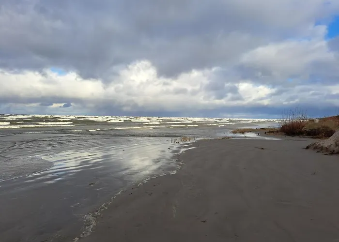 Few Steps To The Bay